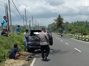 Viral Video Mobil Terbakar di Kulon Progo Saat Menuju Bandara YIA