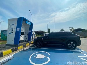 Daftar 49 Lokasi SPKLU di Tol Trans Jawa untuk Pemudik Pakai Mobil Listrik