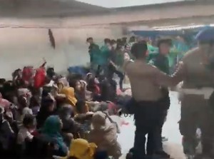 Mahasiswa Aceh Usir Pengungsi Rohingya, Pakar UGM: Tak Perlu Bertindak Secara Fisik