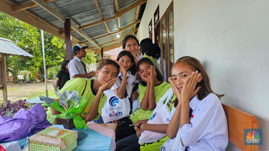 Bakti Kominfo meresmikan pengoperasian BTS 4G di Bowombaru, Talaud