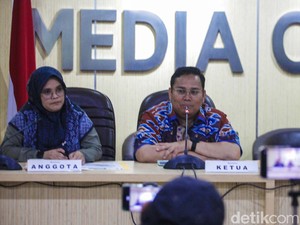 Bawaslu Batal Panggil Gibran soal Kampanye Bagi-bagi Susu di CFD