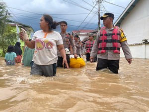 Ribuan Rumah di Rohul Terendam Banjir Akibat Hujan Deras di Sumut dan Sumbar