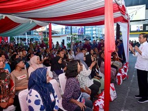 Jokowi Temui Warga di Manado, Pastikan Penyaluran BLT El Nino Lancar