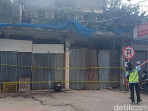 Ruko 2 Lantai di Surya Kencana Bogor Ambruk, 4 Pekerja Sempat Tertimbun