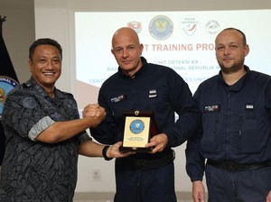Kepolisian Prancis Beri Pelatihan Deteksi Narkoba di Mako Unit K9
