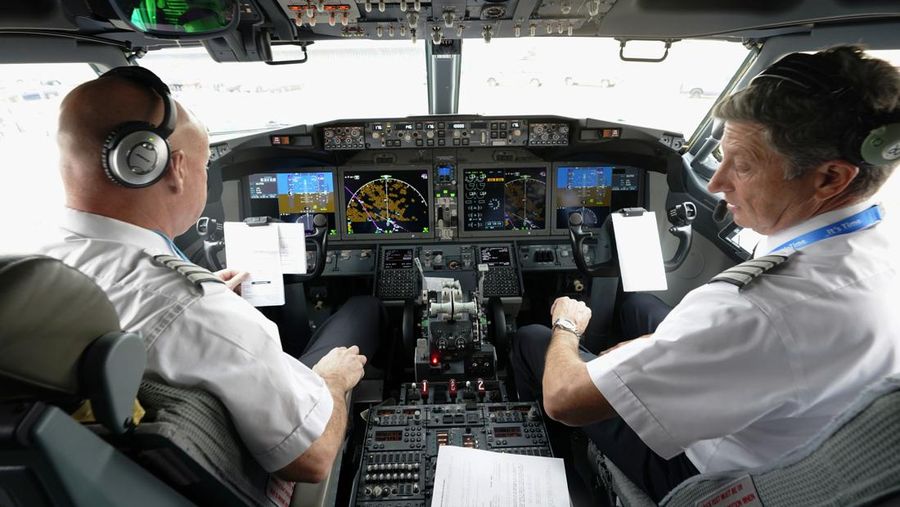 Boeing 737 Max dapat kembali mengudara setelah Administrasi Penerbangan Federal Amerika Serikat (FAA) mengeluarkan izin pada Rabu (18/11/2020). (AP/Ted S. Warren)