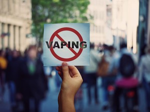Pantas Singapura Larang Vape Sejak dari Bandara, Ini Bahayanya