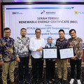 Jalankan Green Energy Terminal, PET Kantongi Sertifikat REC