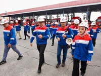 Pantau Distribusi Energi, Wamen BUMN Apresiasi Pertamina