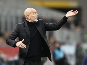 Dipecat Al Nassr, Stefano Pioli Latih Fiorentina