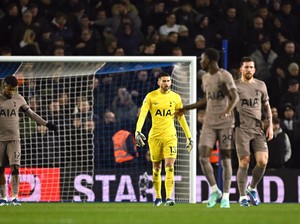 Pertahananmu Itu Lo, Spurs...
