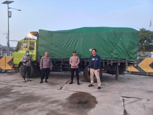 Nekat! Lansia Curi Truk Tronton Muatan Kedelai dari Parkiran di Ambarawa