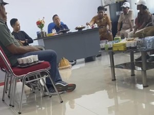 Pj Bupati Bone Diduga Minta Kades Dukung Anaknya Nyaleg, Bawaslu Usut