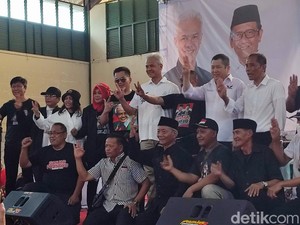 Disambati Bansos Salah Sasaran, Ganjar Bakal Tuntaskan Satu Data Indonesia