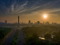 Selamat Datang 2024, Hidup Tak Akan Lebih Mudah