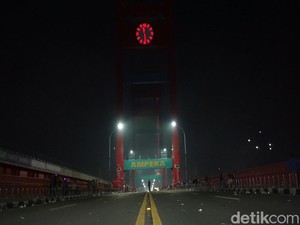 Malam Tahun Baru, Suasana di Jembatan Ampera Kosong-Sepi Ditertibkan Polisi