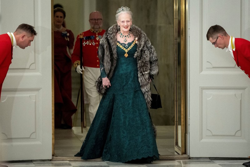 Ratu Margrethe II dari Denmark saat konferensi pers di Baret Restaurant, Humboldt Forum di Berlin, Jerman, Jumat, 12 November 2021. Ratu dan pewaris takhta berada di Jerman untuk kunjungan kenegaraan yang berlangsung beberapa hari. (Britta Pedersen/DPA via AP, Pool)