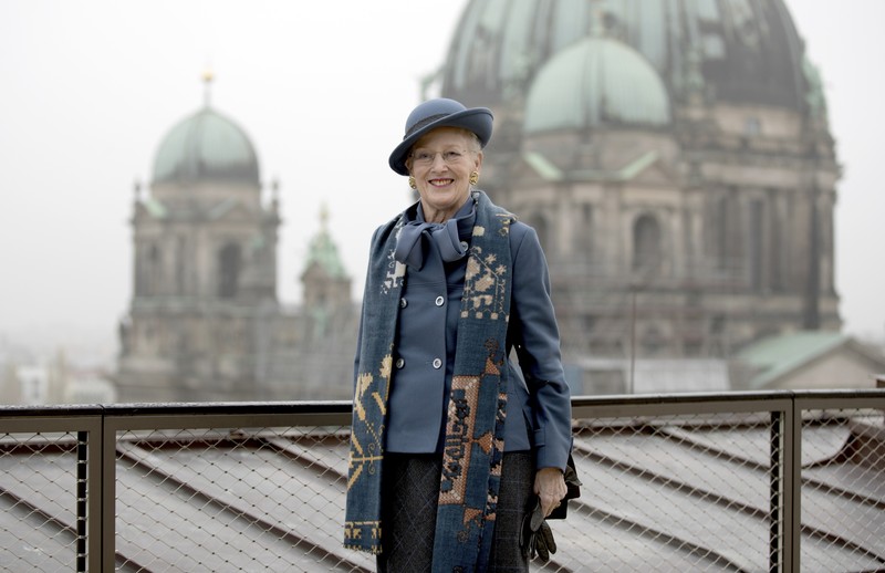 Ratu Margrethe II dari Denmark saat konferensi pers di Baret Restaurant, Humboldt Forum di Berlin, Jerman, Jumat, 12 November 2021. Ratu dan pewaris takhta berada di Jerman untuk kunjungan kenegaraan yang berlangsung beberapa hari. (Britta Pedersen/DPA via AP, Pool)
