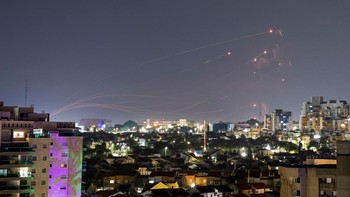 Ledakan Guncang Kilang Minyak Raksasa Israel, Ulah Hamas-Hizbullah?