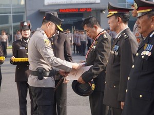 128 Polisi di Surabaya Dapat Kenaikan Pangkat di Awal Tahun 2024