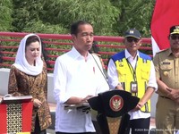 Dear Honorer, Ada Kado Tahun Baru dari Jokowi Nih!