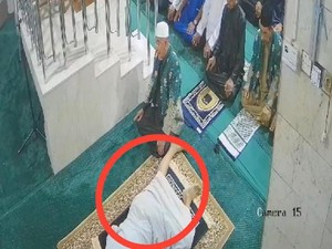 Viral Imam Masjid di Balikpapan Meninggal Dunia Saat Sujud Salat Subuh