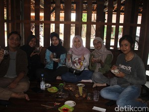 Gurihnya Bikin Nagih, Kopi Santen Blora Jadi Favorit Pesohor hingga Milenial