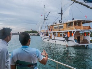 Kapal Pinisi Pertama di Kepri, Mewah dan Klasik