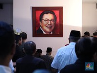 Suasana Terkini Rumah Duka Rizal Ramli, Ramai Pejabat & Politisi