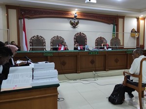 Eks Kajari Buleleng Dituntut 5 Tahun Bui gegara Gratifikasi Pengadaan Buku