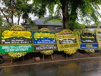 Dimakamkan Besok, Begini Suasana Rumah Duka Rizal Ramli Kini