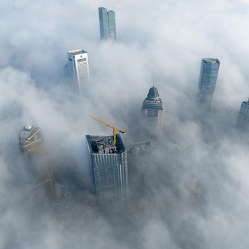 Bak Negeri Khayangan, Potret Gedung China Tertutup Kabut Ekstrem