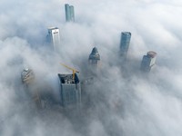Bak Negeri Khayangan, Potret Gedung China Tertutup Kabut Ekstrem