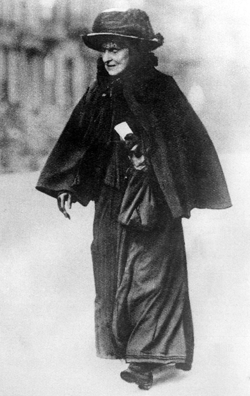American businesswoman and financier Hetty Green (1834 - 1916), nee Henrietta Robinson, at the wedding of her daughter Sylvia to Matthew Astor Wilks in Morristown, New Jersey, 23rd February 1909. (Photo by Hulton Archive/Getty Images)
