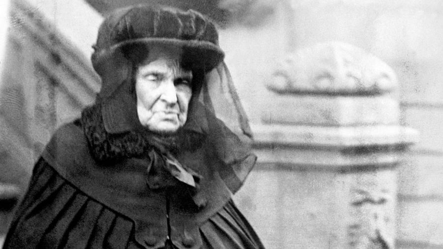 The very last portrait of the wealthiest woman in the world. Mrs Hetty Green, in New York on her 80th birthday.   (Photo by PA Images via Getty Images)