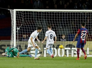 Xavi Masih Khawatir Lihat Pertahanan Barcelona