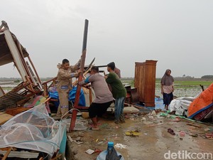 Horor Amukan Puting Beliung di Indramayu