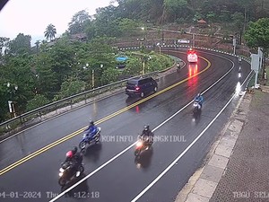Lalin Jalan Wonosari Sore Ini Lancar, Bambu Roboh Sudah Terkondisikan