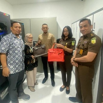 Ini Penampakan Tas Hermes Istri Bentjok yang Dilelang Kejagung