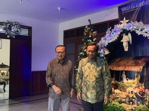 Mahfud Ungkap Alasan Sambangi Uskup Kardinal Ignatius Suharyo di Katedral