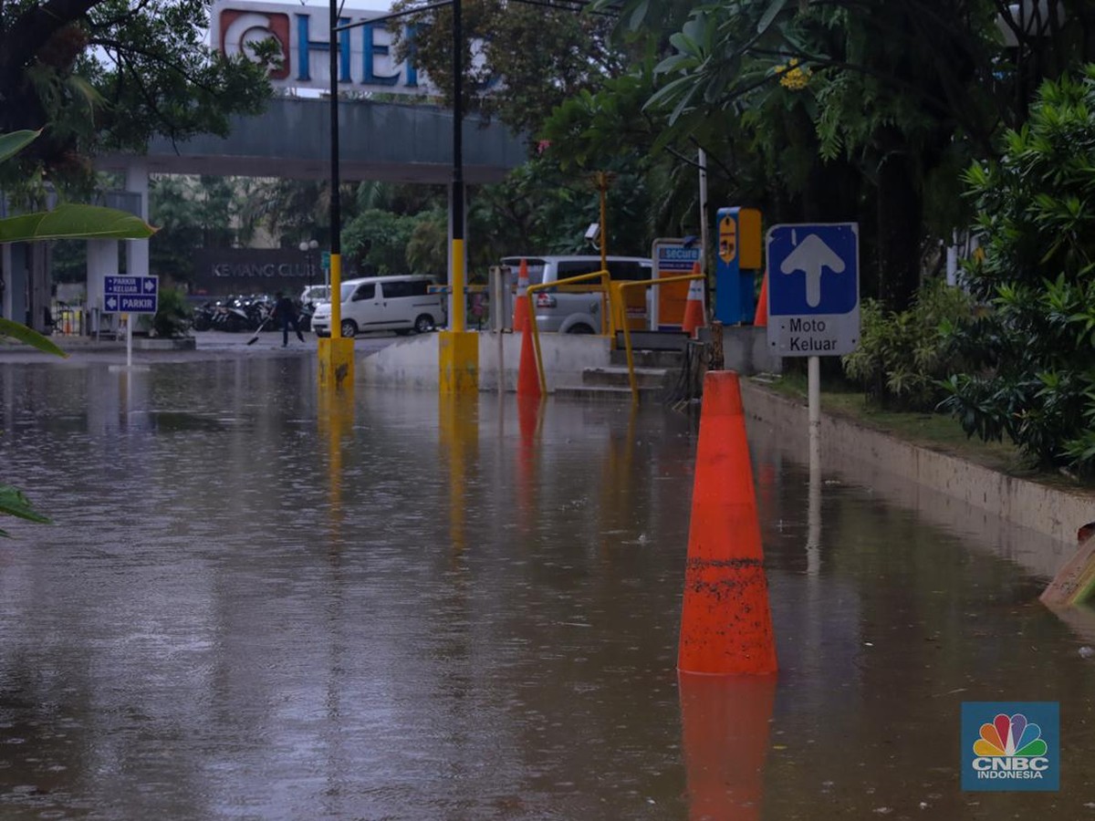 BMKG Waspadai Hujan Lebat dan Angin Kencang Akibat Siklon Tropis MATMO