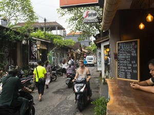Gaduh Bali Dijajah Turis Asing, Pengusaha Sewa Motor Buka Suara