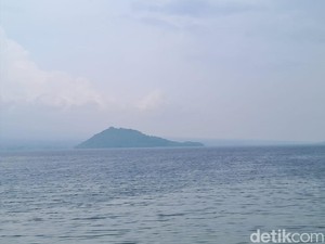 Kabut Haze-Cuaca Ekstrem Bikin 10 Penerbangan di Bandara Bima Tertunda