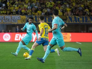 Barcelona Kalahkan Las Palmas 2-1 Berkat Gol Penalti di Menit Akhir