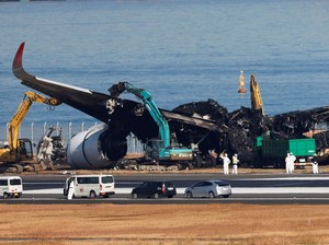 Tabrakan Pesawat di Jepang Timbulkan Pertanyaan Baru Soal Evakuasi