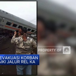 Video: Tabrakan KA di Bandung, 4 Orang Tewas, 28 Korban Luka