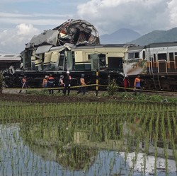 Tabrakan KA Bandung Raya Vs KA Turangga Kesalahan PPKA? Ini Kata KAI
