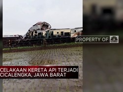 Video: Tabrakan Kereta Bandung Raya dan KA Turangga, 3 Orang Tewas