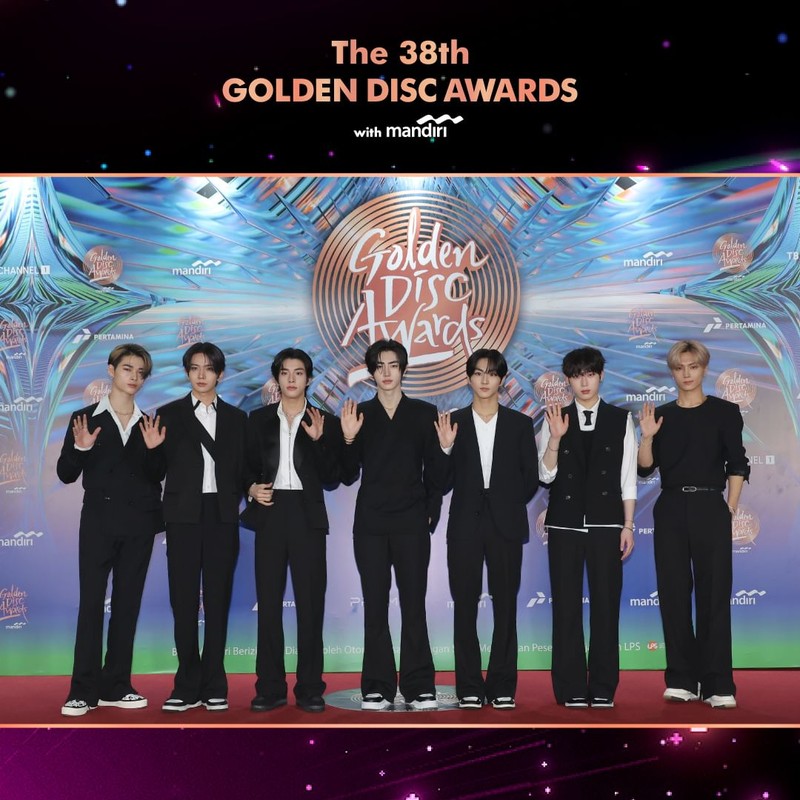 STAYC dalam acara Golden Disc Awards 2024 di Jakarta International Stadium (JIS). (Dok: Instagram @golden_disc)