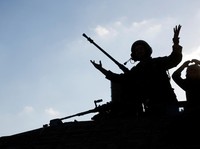 Awas Perang Meluas, Israel-Hizbullah Saling Serang di Dekat Lebanon